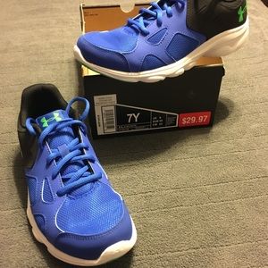 NWT boys Under Armour sneakers